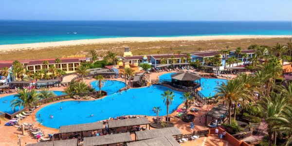 First minute léto 2025 – Fuerteventura: 4* hotel u pláže, letenky i all inclusive