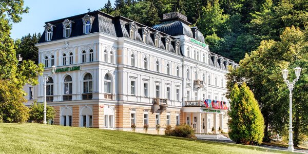 Mariánské Lázně: 4* luxusní hotel s polopenzí, neomezeným wellness i procedurami