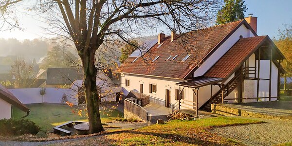 Statek Český dvůr: snídaně, wellness i jízda na koni