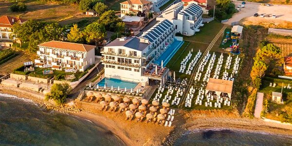 Letecky na Zakynthos: 4* hotel přímo u pláže s jídlem