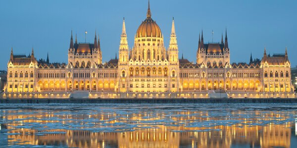 Zájezd do adventní Budapešti a lázní Szechényi