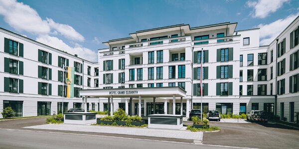 Bad Ischl: 4* hotel s wellness, snídaní a kartou výhod