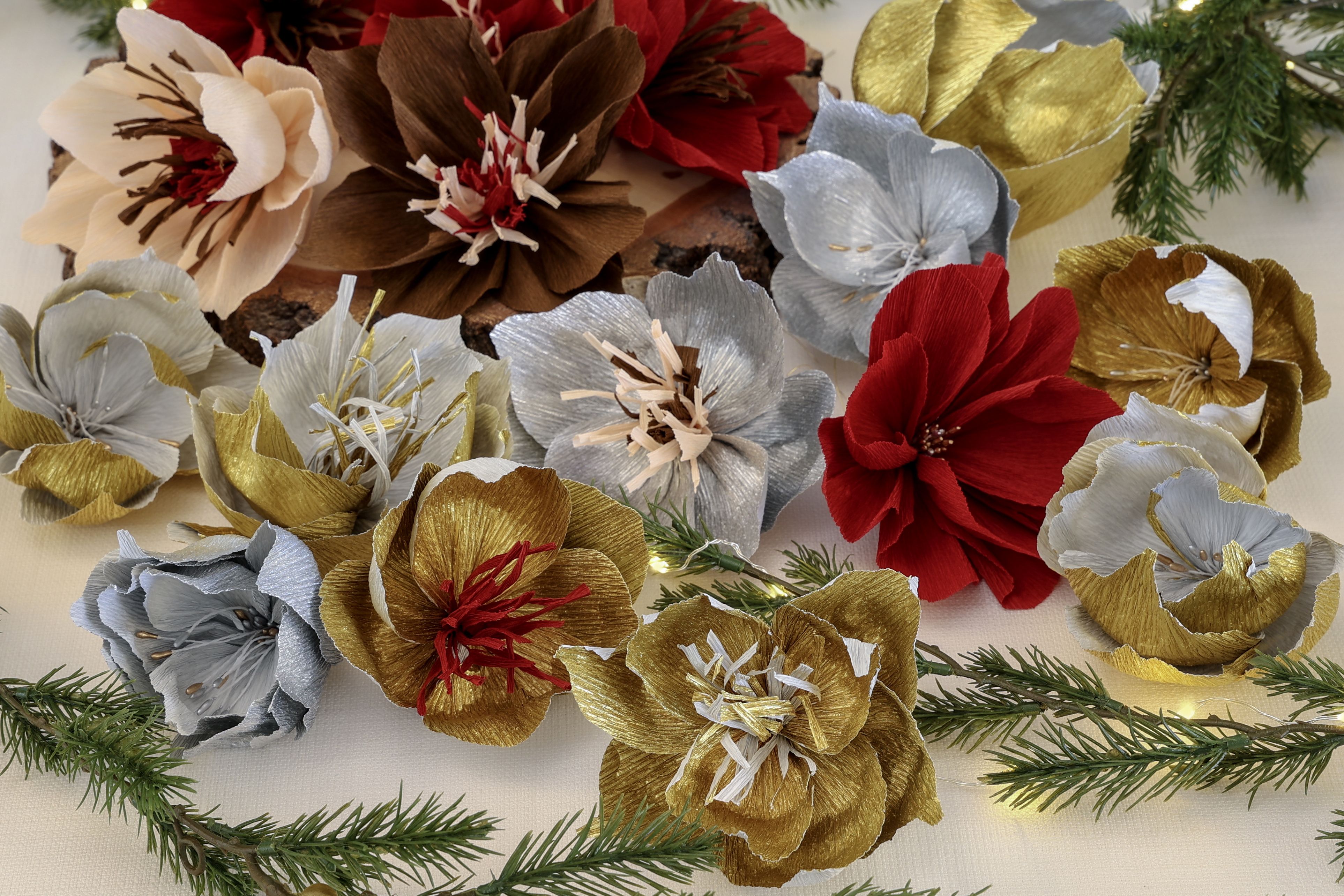 Julblommor i kräppapper