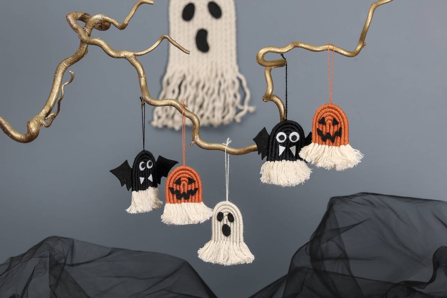 Skapa charmiga påskljus – med knådvax, transfermotiv och kreativitet