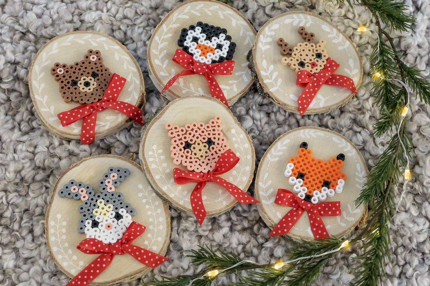 S&ouml;ta tavlor med djur av nabbip&auml;rlor