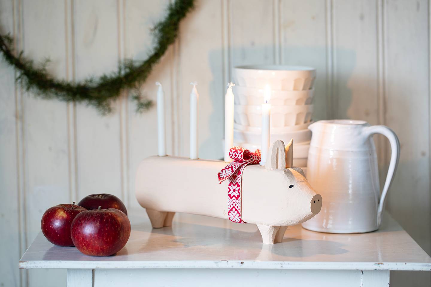 Julgris &ndash; som adventsljusstake