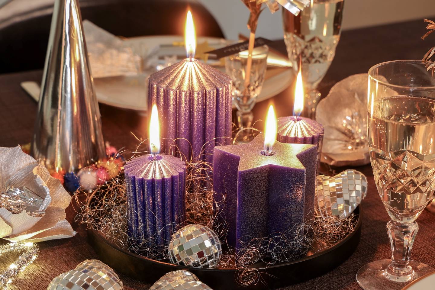 Silvergl&auml;nsande ljus till ny&aring;ret