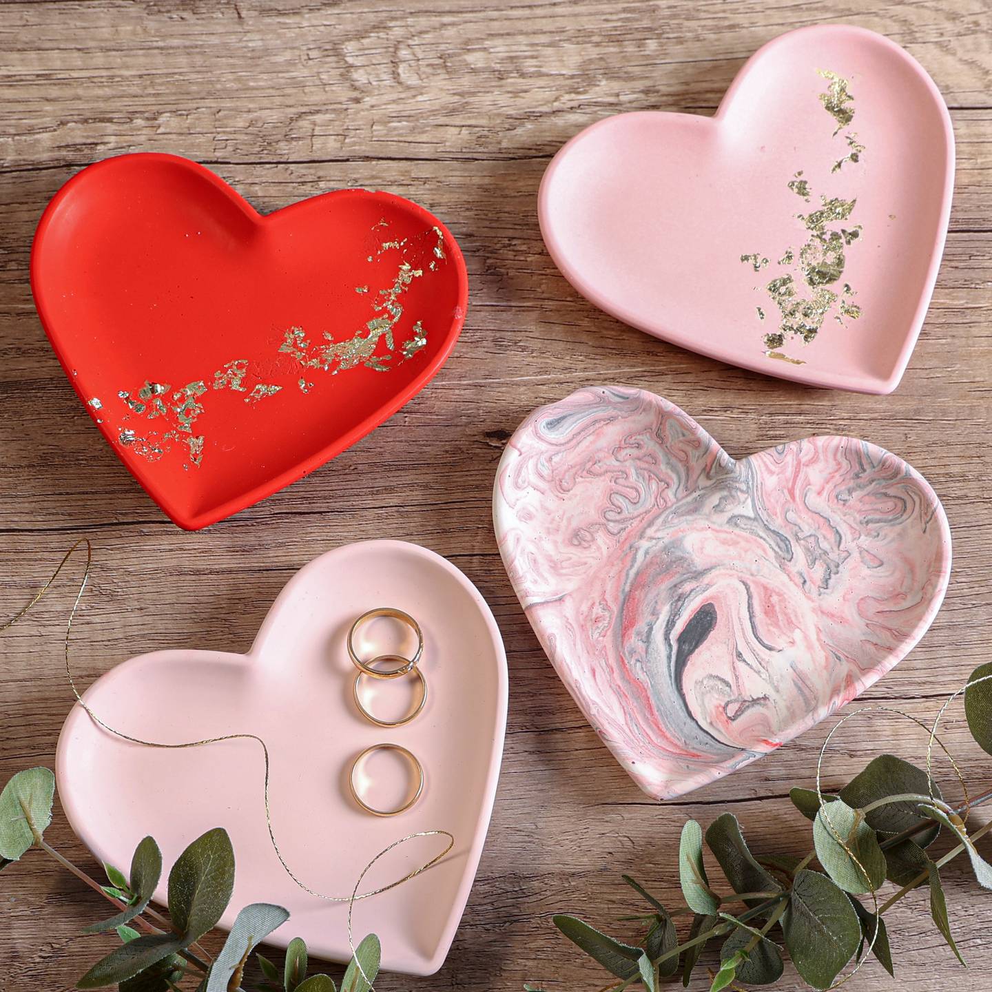 Hj&auml;rtsk&aring;lar i Jesmonite