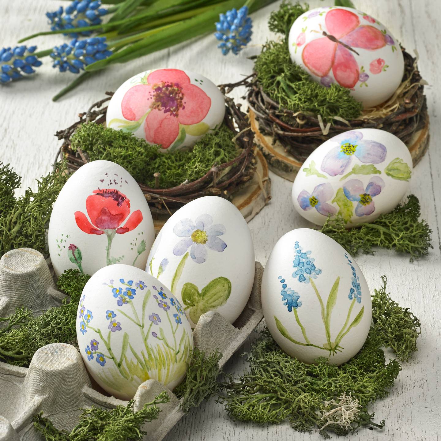 M&aring;la blommor p&aring; &auml;gg