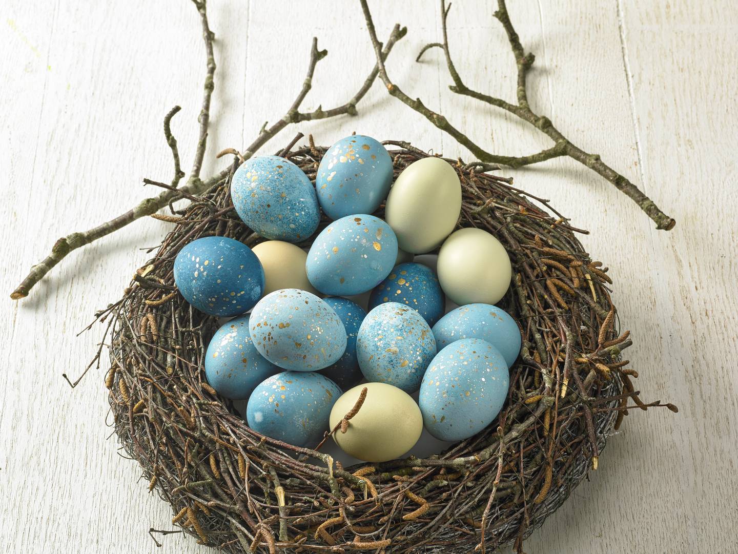 Dekorera &auml;gg till p&aring;sk &ndash; skapa personliga p&aring;sk&auml;gg p&aring; ditt s&auml;tt