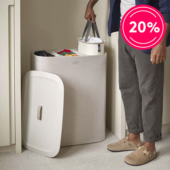 Skittentøyskurv med sorteringsrom