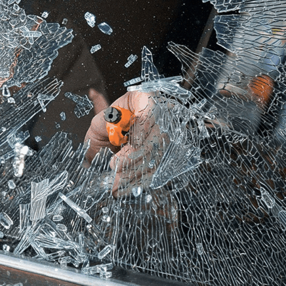 Resqme, belteskjærer & vindusknuser