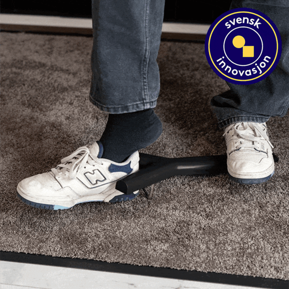 St&oslash;velknekt med skohorn