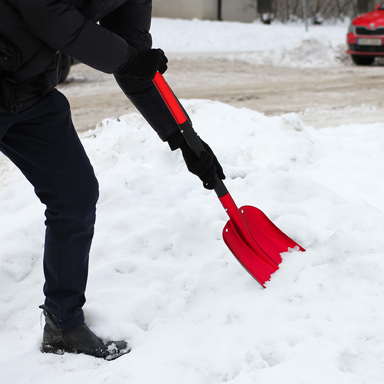 Hopfällbar snöskyffel