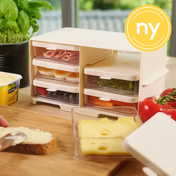 Ställ med lådor till kylen Ställ med lådor till kylen