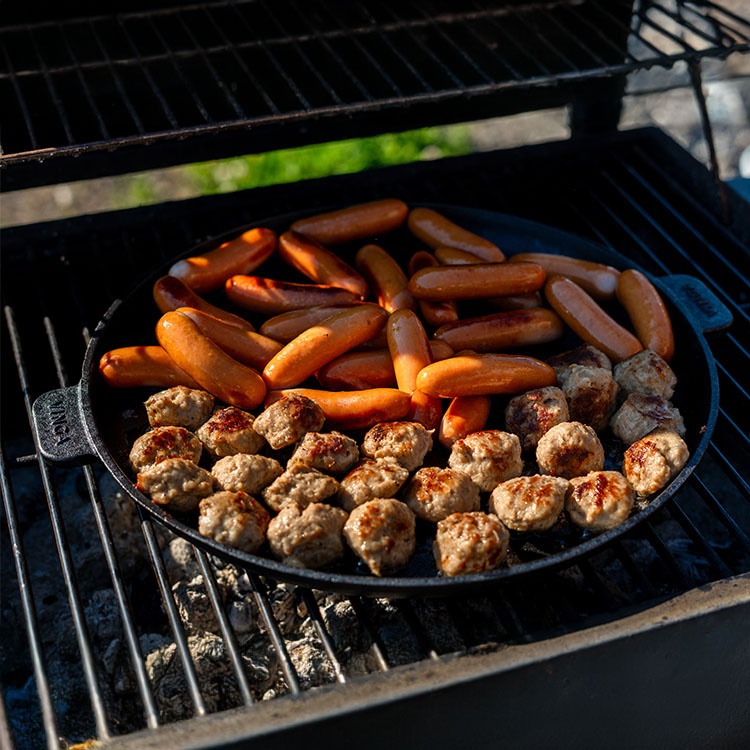 Gjutj&auml;rnspanna till grillen