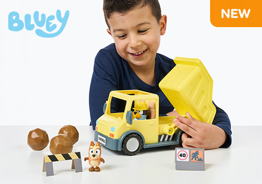 Blueys Dump Truck with Hard-Hat Bluey and Muddy Bingo Figures