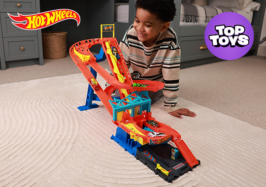 Hot Wheels City Roller Coaster Rally Playset with 5 Die-Cast Cars