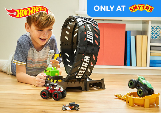 Hot Wheels Monster Trucks Epic Loop Challenge Playset with 8 Die-Cast Cars