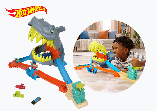 Hot Wheels City Shark Chomp Beach Playset