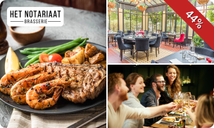 Surf & turf steak met gamba's + steppegras of friet bij Brasserie Notariaat