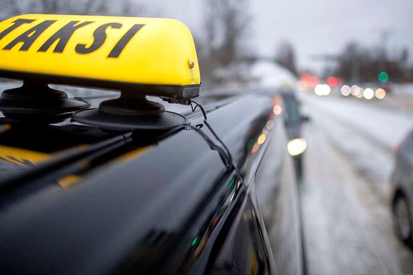 Laakajärvelle on hankala saada hyvinvointialueen lakisääteistä kyytiä – ”Tosissaan vaikeuttaa ja tuo hermopainetta”