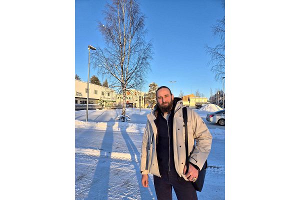 Yrittäjä Lauri Pääkkö halusi ostohetkellä, että Versova puu jää kiinteistöön vuokralle – Myöhemmin vuokrasummasta ei päästy yhteisymmärrykseen