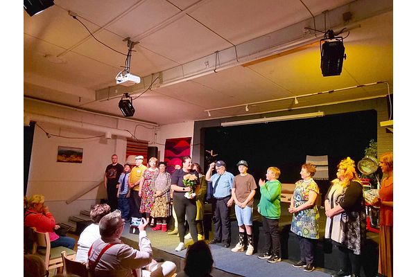 Teatterikerho esittää ensimmäisen näytelmänsä pääsiäisenä