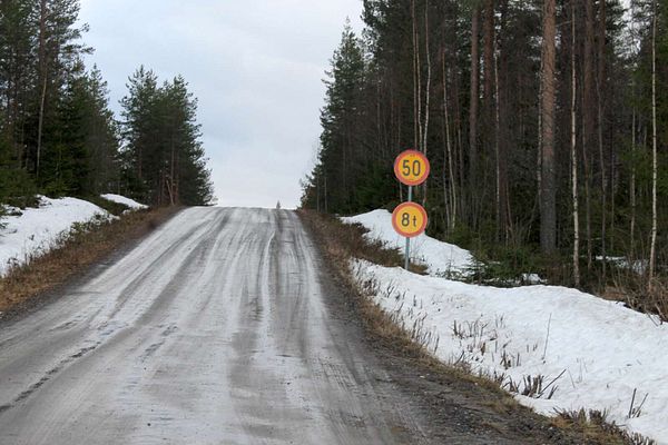 Mielipide: Havaintoja yksityisteiltä ja teiden varsilta
