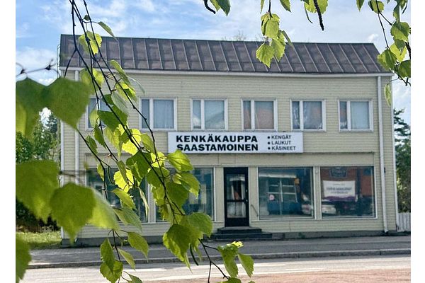 Sotkamon kunta ostaa myymäläkiinteistön keskustasta – tavoitteena alueen kehittäminen