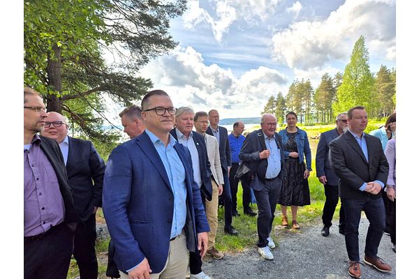 Vuokatille sähköistetty Karjalan rata olisi tuplavoitto – Matkailuala ja puuterminaali hyötyisivät eniten