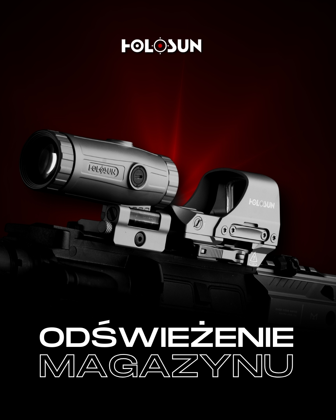 Holosun red dot sight and magnifier mounted on a rifle against a red background with the headline 'Odświeżenie magazynu'