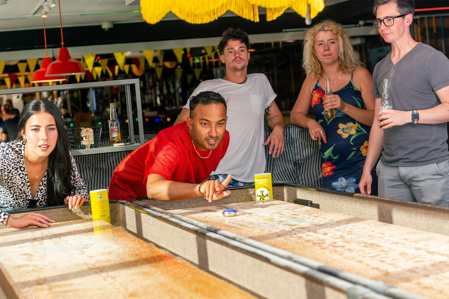 Generator Pétanque & Shuffleboard Bar