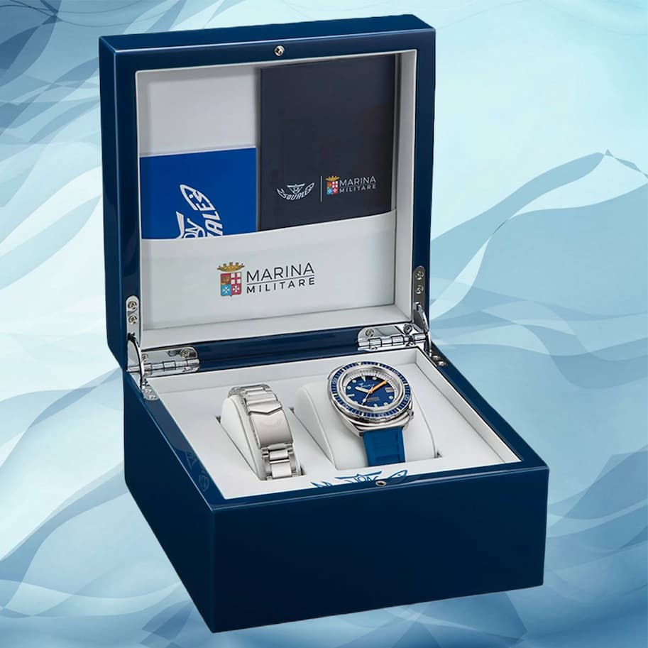 2001marina.rbl box