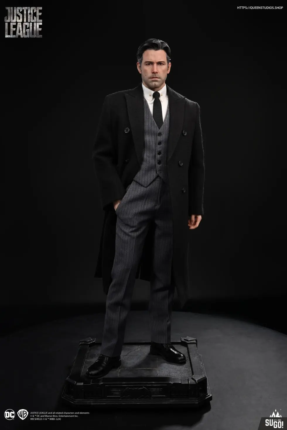 Queen Studios DC Batman Bruce Wayne (Ben Affleck) 1/4 Statue