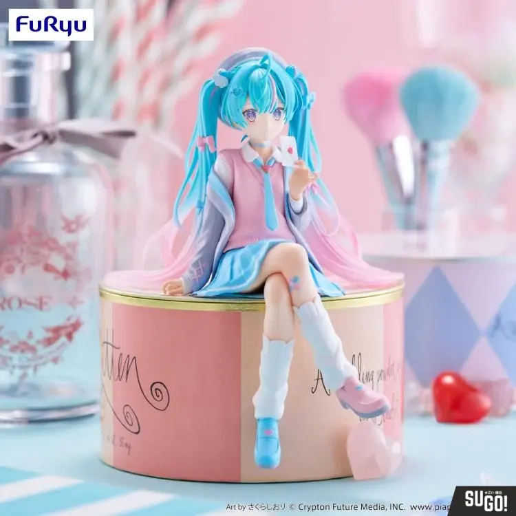 Furyu Vocaloid Hatsune Miku (Love Blazer Ver.) Noodle Stopper Figure