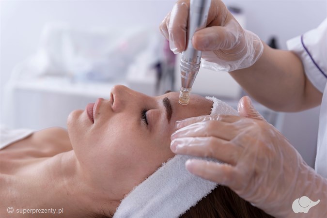 Mezoterapia mikroigłowa Dermapen – piękno skóry w Klinice Skinlab