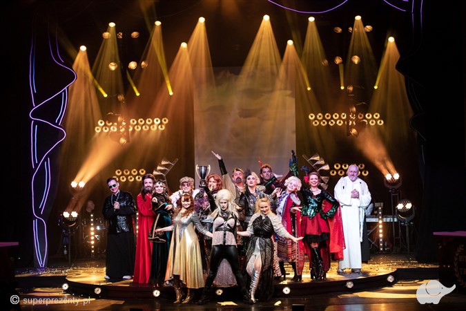 Kulturalny wieczór z kolacją w Teatrze Syrena dla 4 przyjaciół