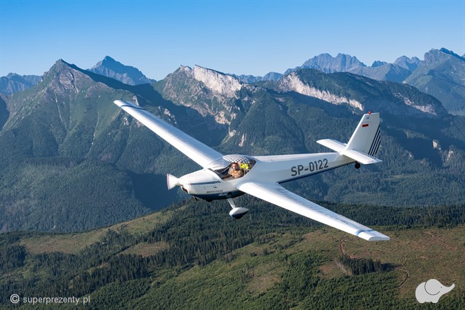 Lot samolotem wzdłuż Tatr