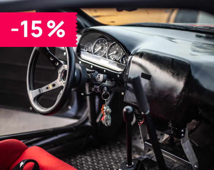 BMW 330 E46 vs GKD Lotus Super 7 