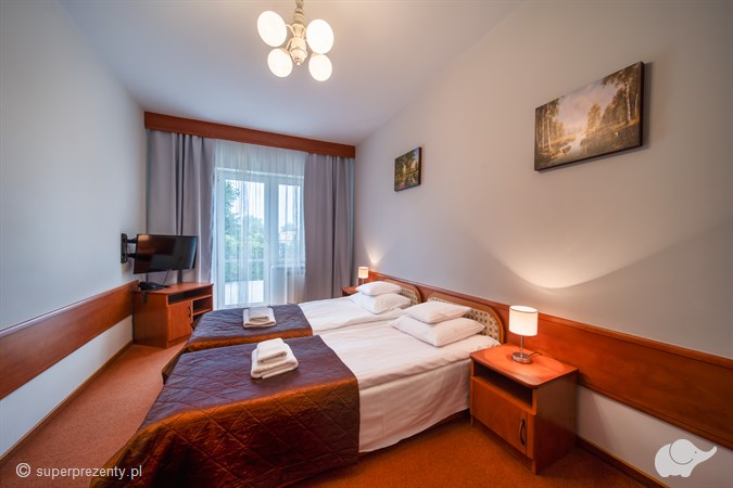 Romantyczny Weekend dla Dwojga – 2 Noce, Kolacja, Masaż i Seans w Saunie