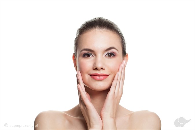 Zestaw zabiegów odmładzających: twarz, szyja i dekolt w Natur Skin Beauty