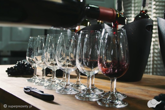 Stwórz własną partię wina | Winnica Dwórzno