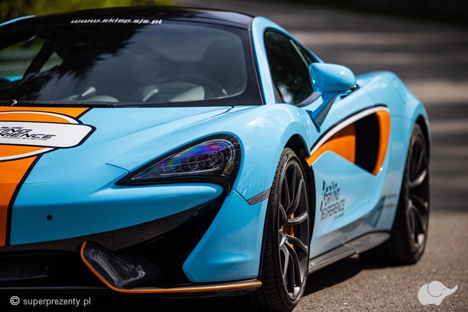 Jazda MCLAREN 570GT po torze