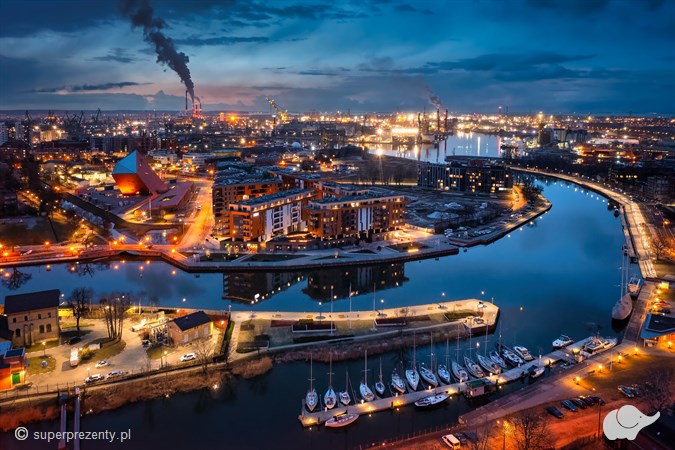 Nocny rejs jachtem po porcie w Gdańsku – Premium Yachting