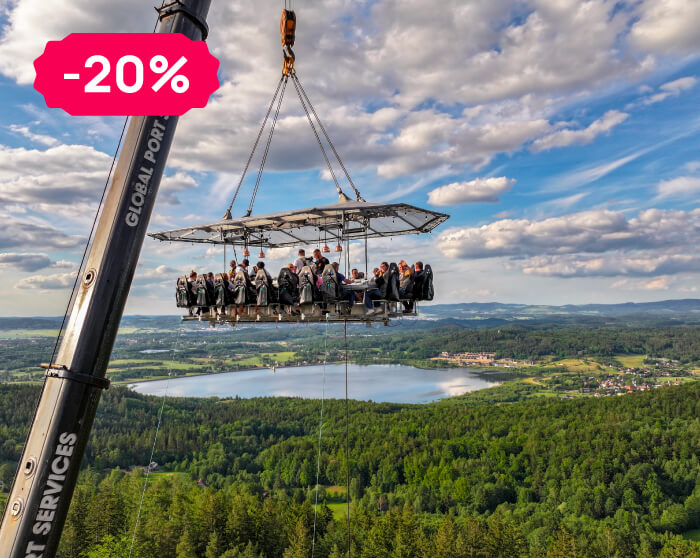 Dinner in the Sky – magiczna kolacja 50 metrów nad ziemią