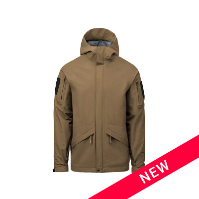 Helikon-Tex Chinook Jacket in Coyote, Frontansicht freigestellt auf hellem Hintergrund.