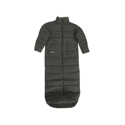 Carinthia Loden Ansitzjacke mit abnehmbarem Fußteil und Webpelz-Innenfutter aus wasserabweisendem Loden, 2-in-1 Jagdjacke und Ansitzsack mit G-LOFT Isolation für extremen Kälteschutz bei Jagd und Outdoor-Einsätzen.