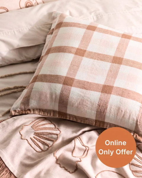 30% OFF Selected cushions and throws