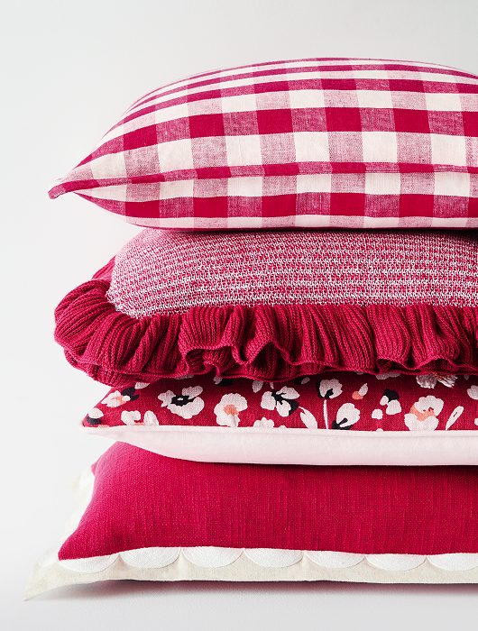 Cushion crush: raspberry edition